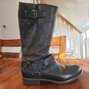 Womens UGG Damien Black Leather Boot  (11 B)